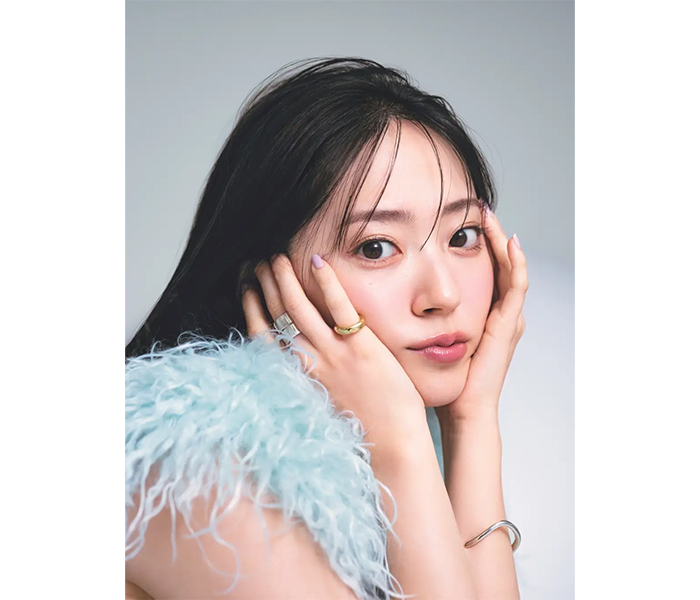 鈴木愛理が『美的』表紙に初登場！ハッピーオーラと美肌の秘訣を紹介