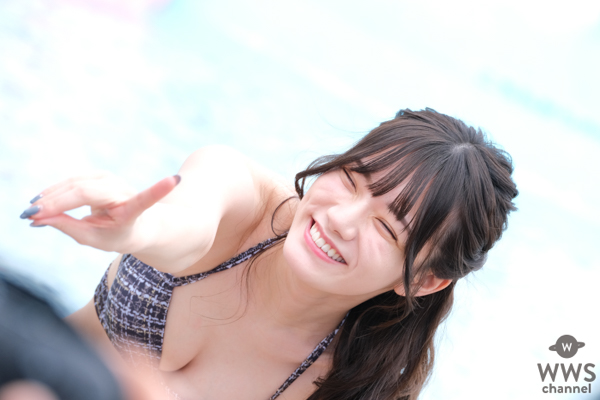 宮下玲奈、クラシカルなツイード調ビキニでしなやかなデコルテとメリハリくびれを上品に魅せる！＜TREND GIRLS撮影会2025 大磯ロングビーチ＞