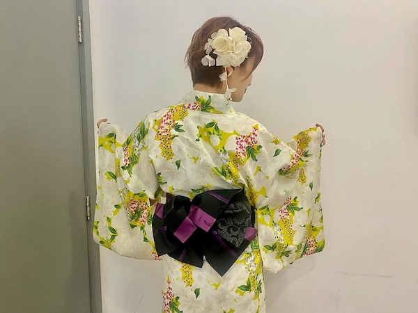 ヴァイオリニスト・Ayasa、可愛すぎる浴衣姿で上海ファンミーティングの様子を報告！