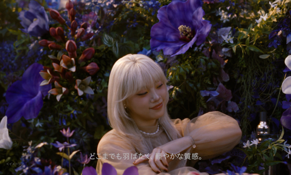 NEXXUS×HANAの初コラボレーションが実現！鮮やかな花に囲まれたHANAの儚げな表情に注目