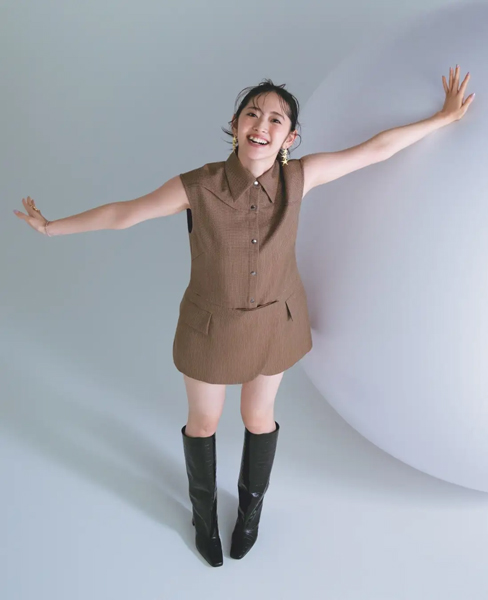 鈴木愛理が『美的』表紙に初登場！ハッピーオーラと美肌の秘訣を紹介