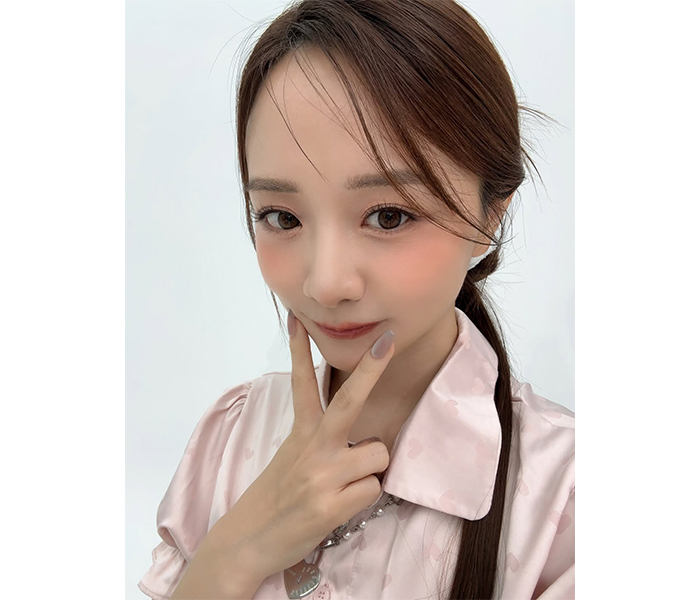 森香澄、小顔きわだつセルフィーに反響「たまには自撮り」