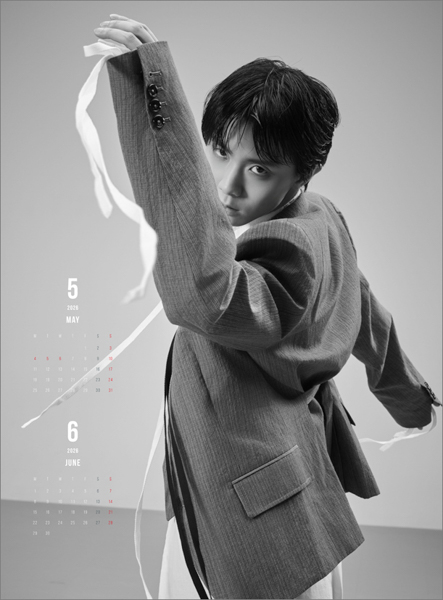 見たことない羽生結弦の凛とした眼差しや柔らかな表情にうっとり・・・「2026年版 羽生結弦 カレンダー」中面デザインを初公開！！