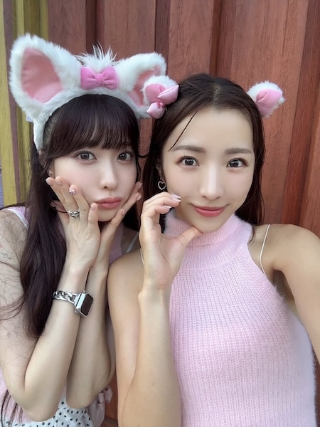 SILENT SIREN・すぅ、ディズニーシーで友人との「お揃いコーデ」に反響！「2人ともコーデめちゃ似合ってる」