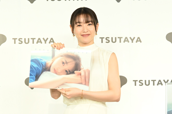 桜井日奈子「去年よりも体の仕上がりが良いし、自信が写真からにじみ出ている」ストイックなボディメイクで2026年カレンダーブックは120点の傑作