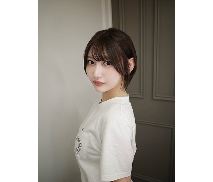 志田愛佳、小顔きわだつショートカット姿を公開！