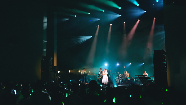 内田彩、10周年ファイナルライブ『Re:1st / Re:birthday』レポート！