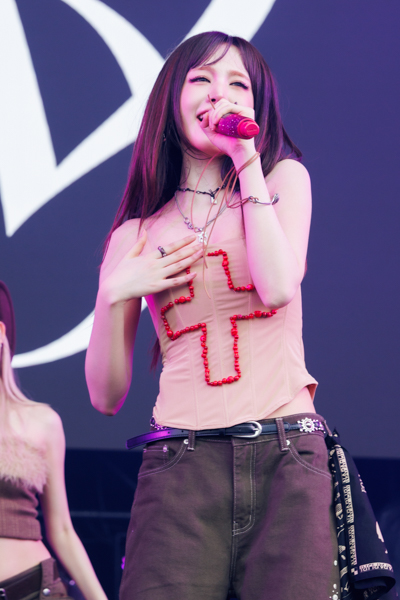 IVE、日本最大の音楽フェスティバル「ROCK IN JAPAN FESTIVAL 2025 supported by au」に初出演！最新日本オリジナル楽曲「Be Alright」のステージを世界初披露！