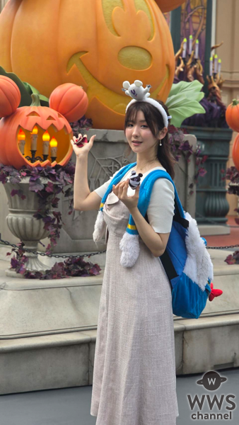 【写真特集】小羽音りん、東京ディズニーランドでハロウィン秋グルメを満喫！