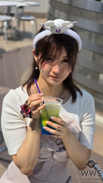 【写真特集】小羽音りん、東京ディズニーランドでハロウィン秋グルメを満喫！
