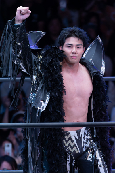 THE RAMPAGE武知海青、プロレスデビュー5戦目で自力初勝利＆タイトル初戴冠の快挙！