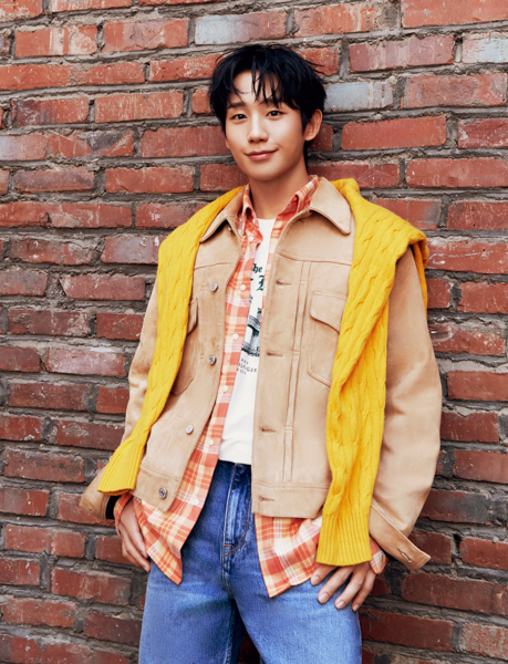 トミー ヒルフィガー、韓国の俳優チョン・へインを起用した2025 Fall「THE HILFIGER RACING CLUB」を発表