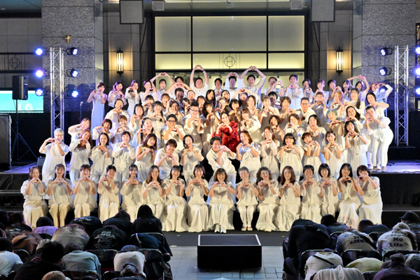 中島美嘉、九州最大級の市民参加型歌唱イベント「Sing!HAKATA」フィナーレに出演！4,500人から感涙の拍手！