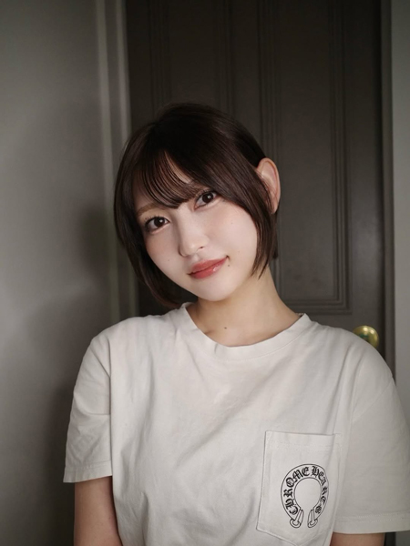 志田愛佳、小顔きわだつショートカット姿を公開！