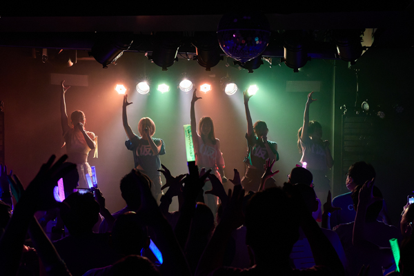 アップアップガールズ（仮）、新体制初のワンマンライブ『アップアップガールズ（仮）From ZERO～そして宇宙へ～』開催