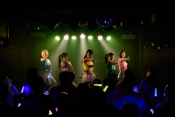アップアップガールズ（仮）、新体制初のワンマンライブ『アップアップガールズ（仮）From ZERO～そして宇宙へ～』開催