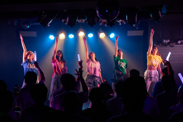 アップアップガールズ（仮）、新体制初のワンマンライブ『アップアップガールズ（仮）From ZERO～そして宇宙へ～』開催