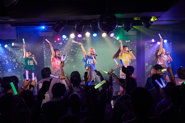 アップアップガールズ（仮）、新体制初のワンマンライブ『アップアップガールズ（仮）From ZERO～そして宇宙へ～』開催