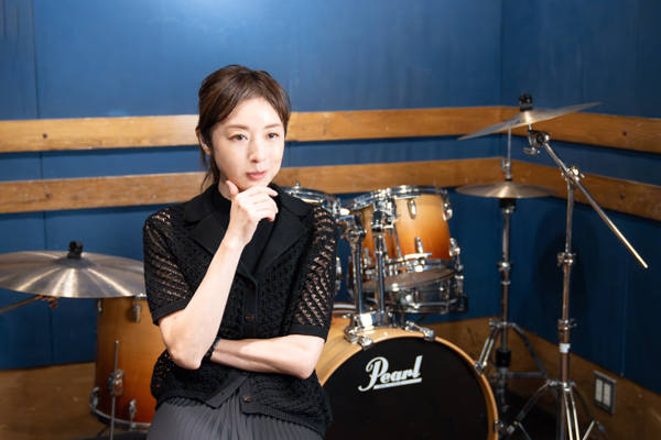 高岡早紀、10/11(土)開催「EBISU JAM」に出演！デビュー40周年に向け、ライブへの意気込みを語る。