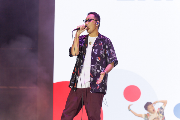 コブクロ、10/13の大阪・関西万博閉会式に出席。また閉幕イベントにてオフィシャルテーマソングを熱唱し、万博を締めくくる。