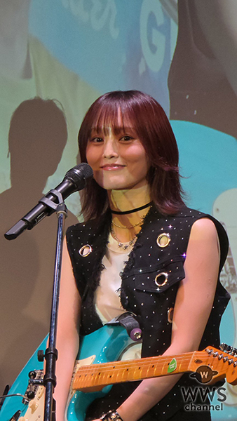 【動画】山本彩、クールなブラックコーデで登場！ラフォーレ原宿でフェンダーの魅力語る。＜FENDER EXPERIENCE 2025＞