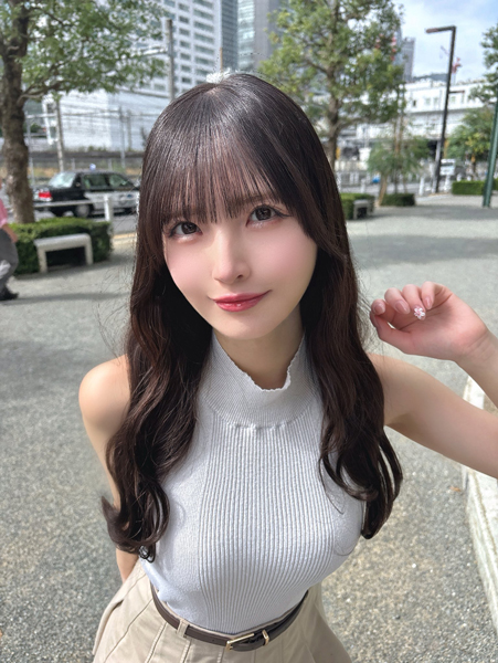 #よーよーよー・由良ゆら、キュートなお姉さんコーデでファン悩殺！