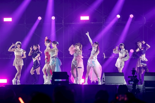 【写真特集】TiiiMO、美肌あらわな衣装でパフォーマンス！個性豊かな魅力で会場を圧倒〈GIGA•GIGA SONIC presented by UtaTen / チェキチャ！〉