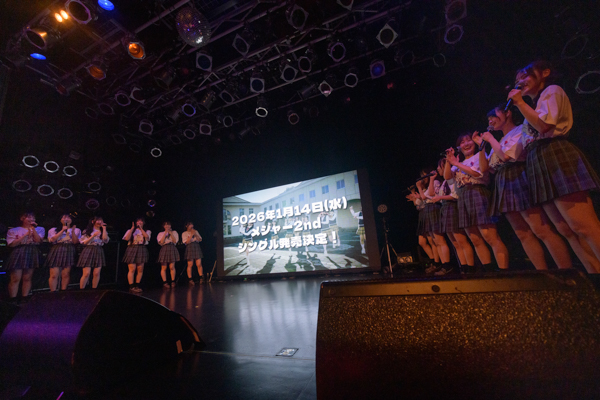 可憐なアイボリーが4周年を記念したワンマンライブを開催！ライブと演技が融合したステージに挑戦し、メンバー12人全員が主役としてカレアイの新たな可能性を届ける！＜オフィシャルレポート＞