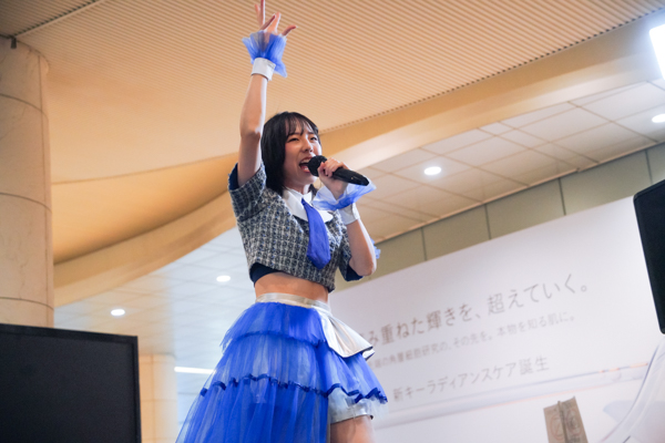 アップアップガールズ（２）新曲初披露！『にきちゃん Road to Zepp アップアップガールズ（２）×ロージークロニクル』発表！10月26日にきちゃん大勝負っ！に向けて！フリーライブin汐留【レポート】