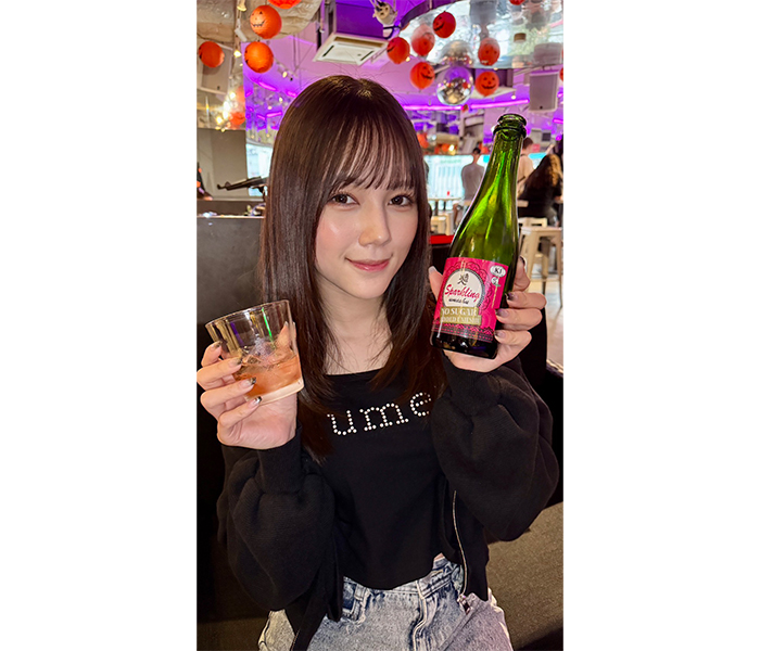 「お酒が似合ういい女」涼森れむ、梅酒を片手に可愛すぎるオフショット公開