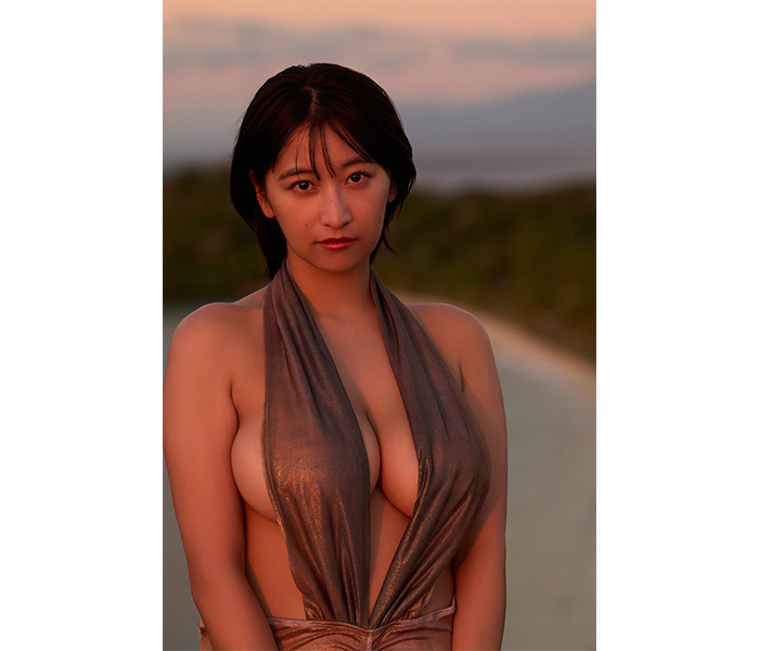 「大人の色気を存分に出せた」令和のグラビアクイーン、榎原依那2nd写真集が12月3日に発売決定！