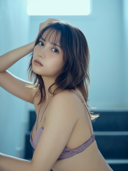 「推し活女優」桃月なしこ、PARADE表紙に初登場！由良ゆらも誌面登場