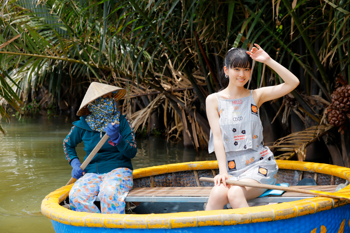 世界の「可愛い」を詰め込んだ⼀冊が完成！⼤⼈気声優・⼤⻄亜玖璃、3年ぶりの写真集『LONG VACATION』2025年11⽉28日(⾦)に発売決定！先⾏カットも解禁！