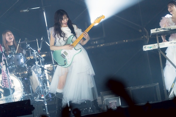 【ライブレポート】SILENT SIREN、トップバッターとして登場！圧巻のパフォーマンスで会場を魅了＜SAMURAI SONIC Vol.7＞
