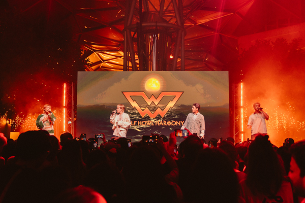 PSYCHIC FEVER＆WOLF HOWL HARMONY、シンガポールにて開催の世界三⼤⾳楽⾒本市「MUSIC MATTERS LIVE 2025」でパフォーマンス！