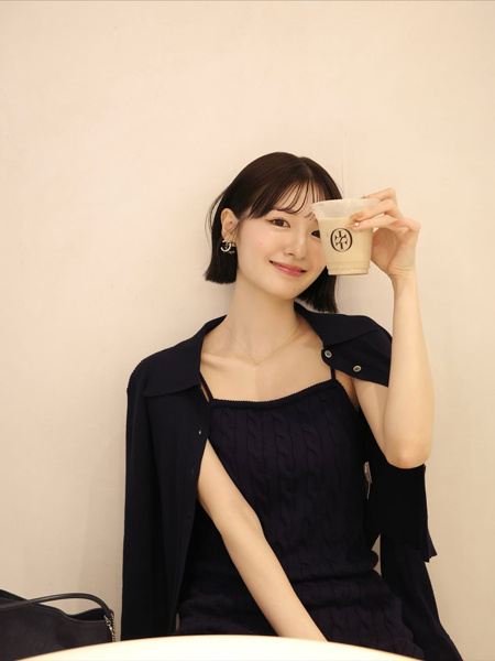 糸原美波、スレンダー美スタイルあらわなニットワンピース姿を公開！！