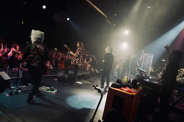 MAN WITH A MISSION、初上陸のオーストリア・ウィーンでヨーロッパツアー完走！！