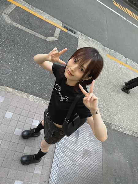 元NMB48・山本彩、パンクロッカー風ミニスカコーデでファン魅了！「さや姉めっちゃ可愛い」