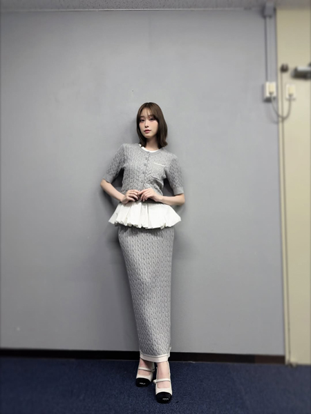 「頭身多すぎ」髙橋ひかる、美スタイルで着こなす統一コーデにファン絶賛！