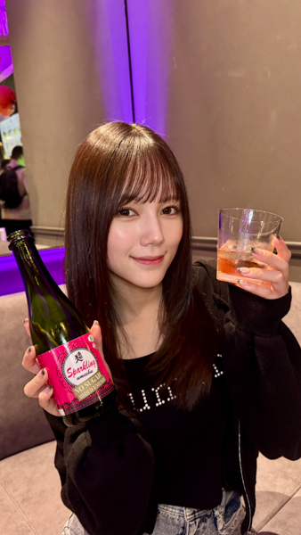 「お酒が似合ういい女」涼森れむ、梅酒を片手に可愛すぎるオフショット公開