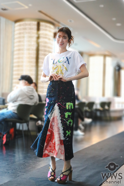 【写真特集】杉枝真結、カラフルなロングスカート衣装でランウェイを歩く！＜OMOTESANDO TIARA RUNWAY2025＞