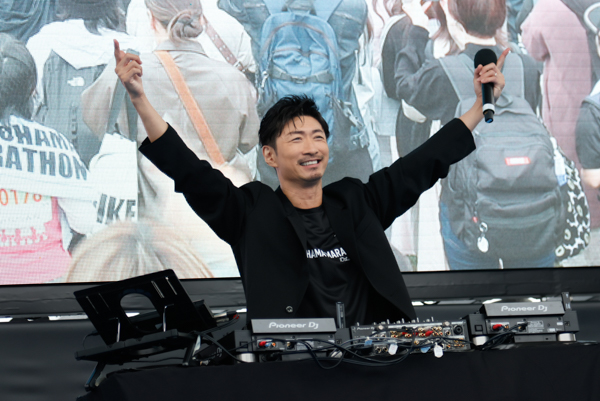 新種目で高城れにが自己ベスト(※)、髙橋優斗のスイーツが1位に、MAKIDAIが地元でDJイベント「横浜マラソン2025」