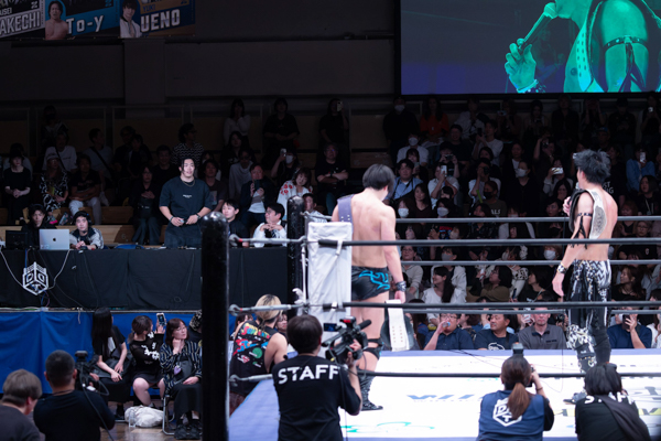 THE RAMPAGE 武知海青、プロレス王鈴木みのるとの対戦を乗り越えて初のKO-D6人タッグ王座死守！