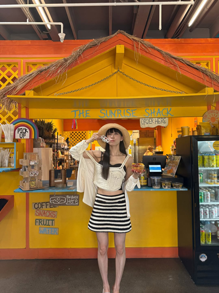 Perfume・あ〜ちゃん、美肌あらわなセットアップコーデでハワイ楽しむ姿公開「あ〜ちゃん可愛い過ぎる」