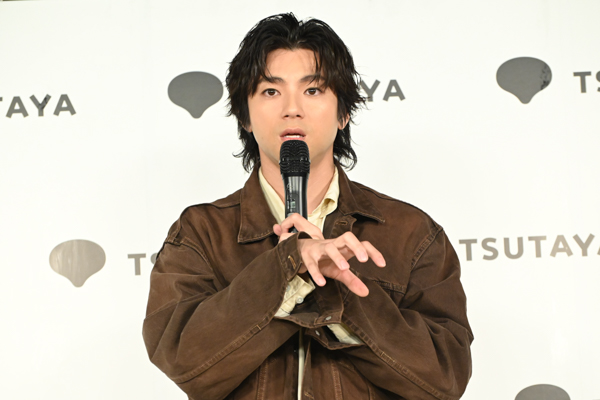 山田裕貴「ファンの人たちに、形に残るもので恩返しを」約6年間に渡る「TVガイドdan」連載の集大成「怪人」発売！