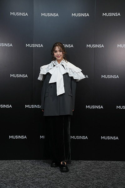 【動画】藤田ニコル、かっこよさ際立つビッグシルエットのジャケットスタイルで登場！＜MUSINSA TOKYO POP-UP STORE 2025オープニングイベント＞