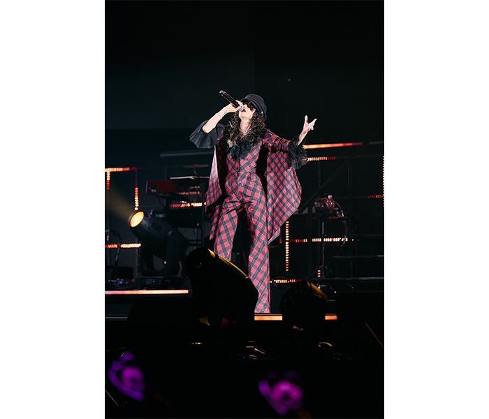 中島美嘉、最新ソウル公演より「GLAMOROUS SKY」ライブ映像をYouTube公開