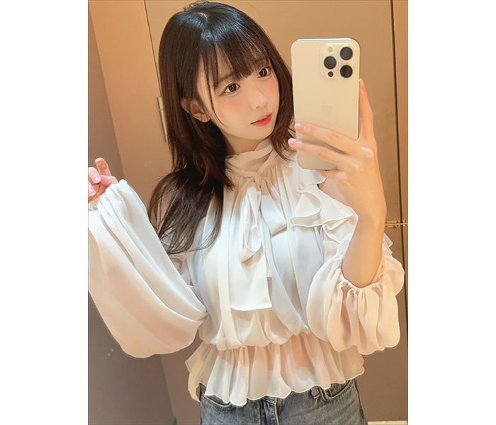 Yami、フェミニンキュートなオフショットにファン歓喜の声