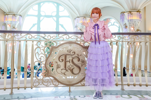 しょこたんの東京ディズニーリゾート(R)愛をぎゅっと詰め込んだ一冊！中川翔子がナビゲートする待望のガイドブックが１０月１７日（金）発売！
