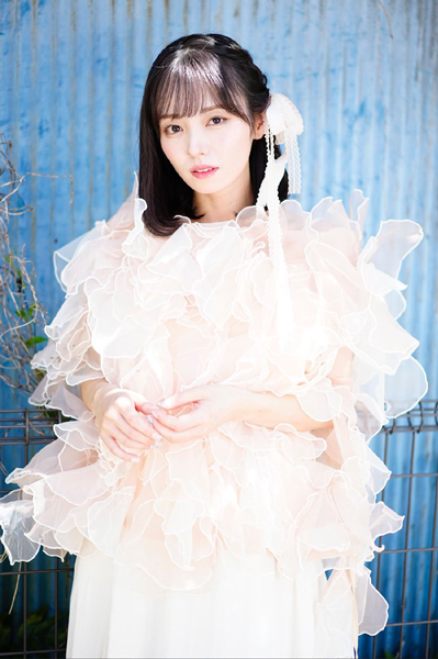 今泉佑唯、華やかなふわふわ衣装姿でファン魅了！「僕の天使」「ゆいちゃん綺麗だぁ︎︎」